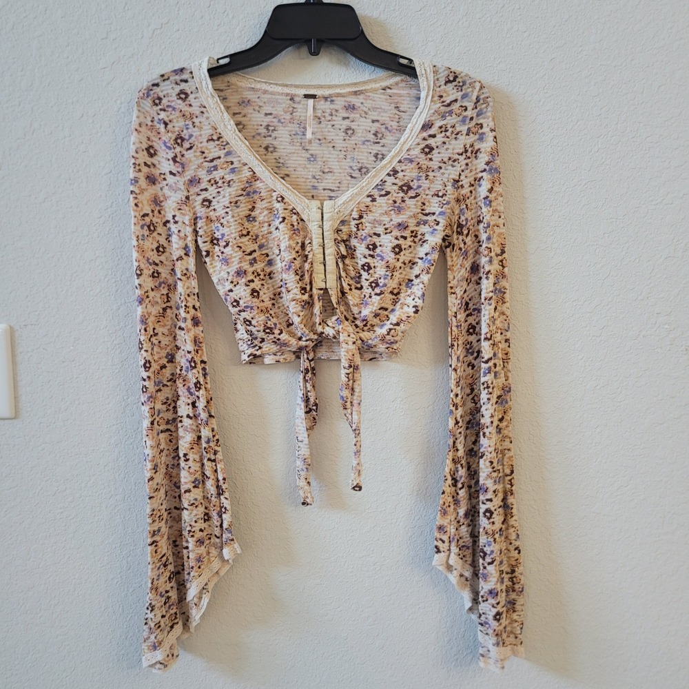 Free People Size XS Crop Top Women Floral Bell Sleeve Tie Front Lace Trim Boho
